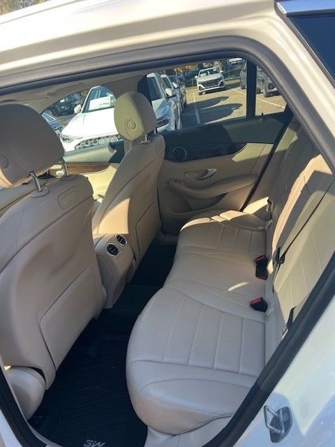 Thumbnail: 2019 Mercedes-Benz GLC - 10