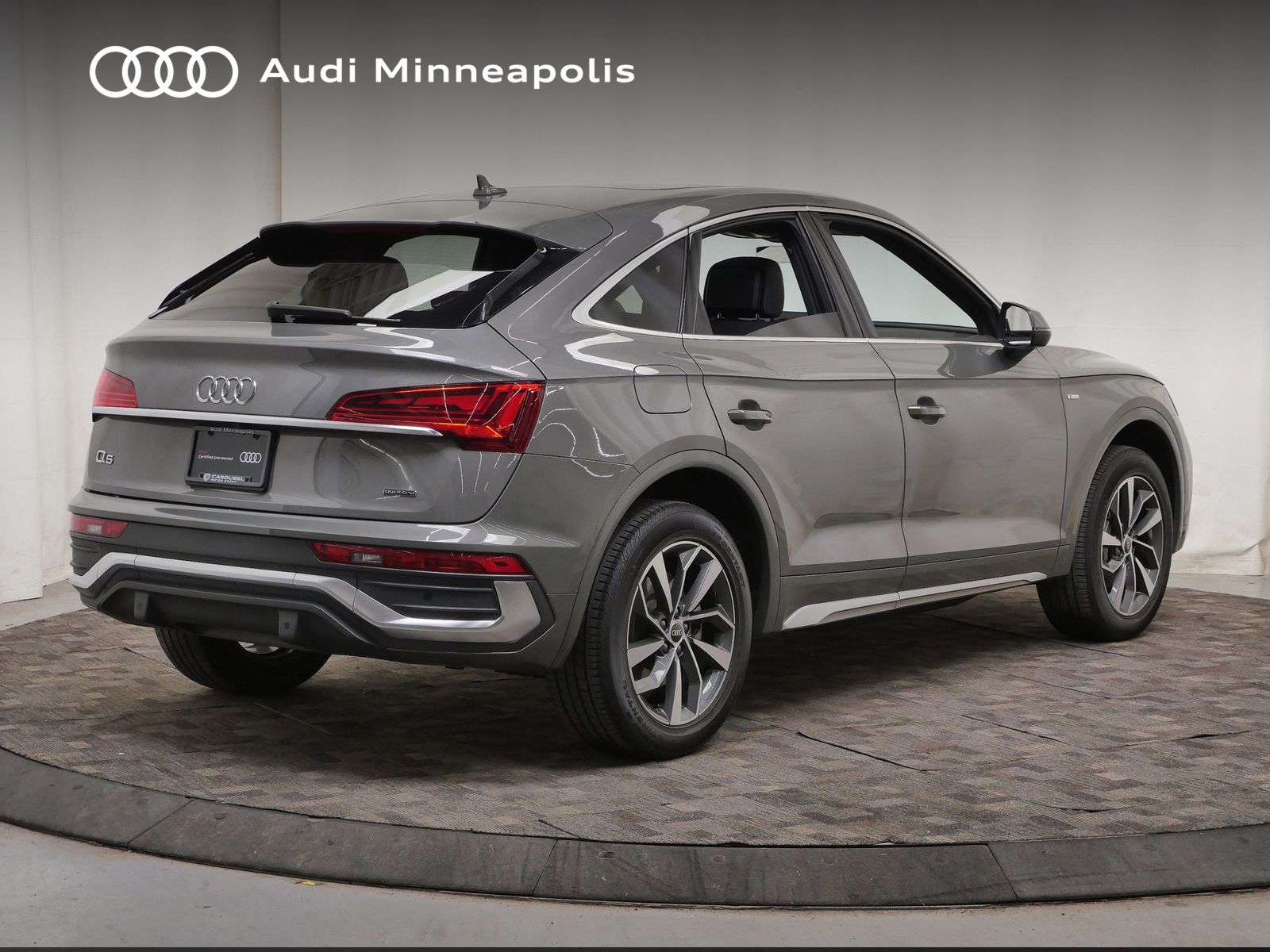 Thumbnail: 2023 Audi Q5 - 8