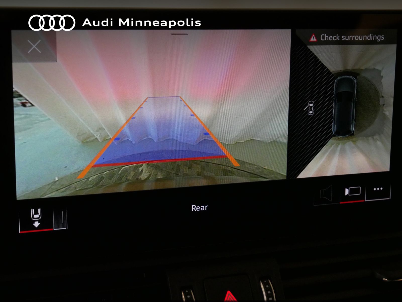 Thumbnail: 2023 Audi Q5 - 33