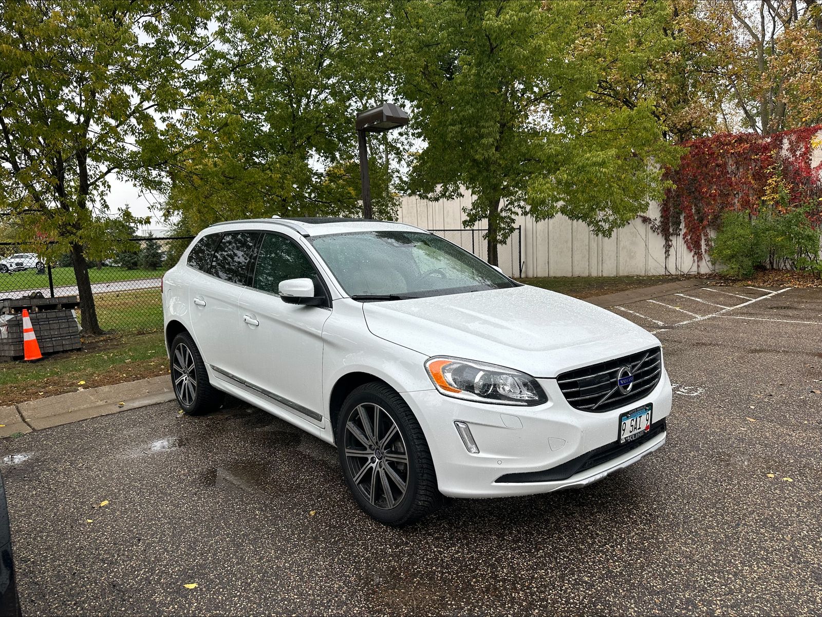 Thumbnail: 2015 Volvo XC60 - 1