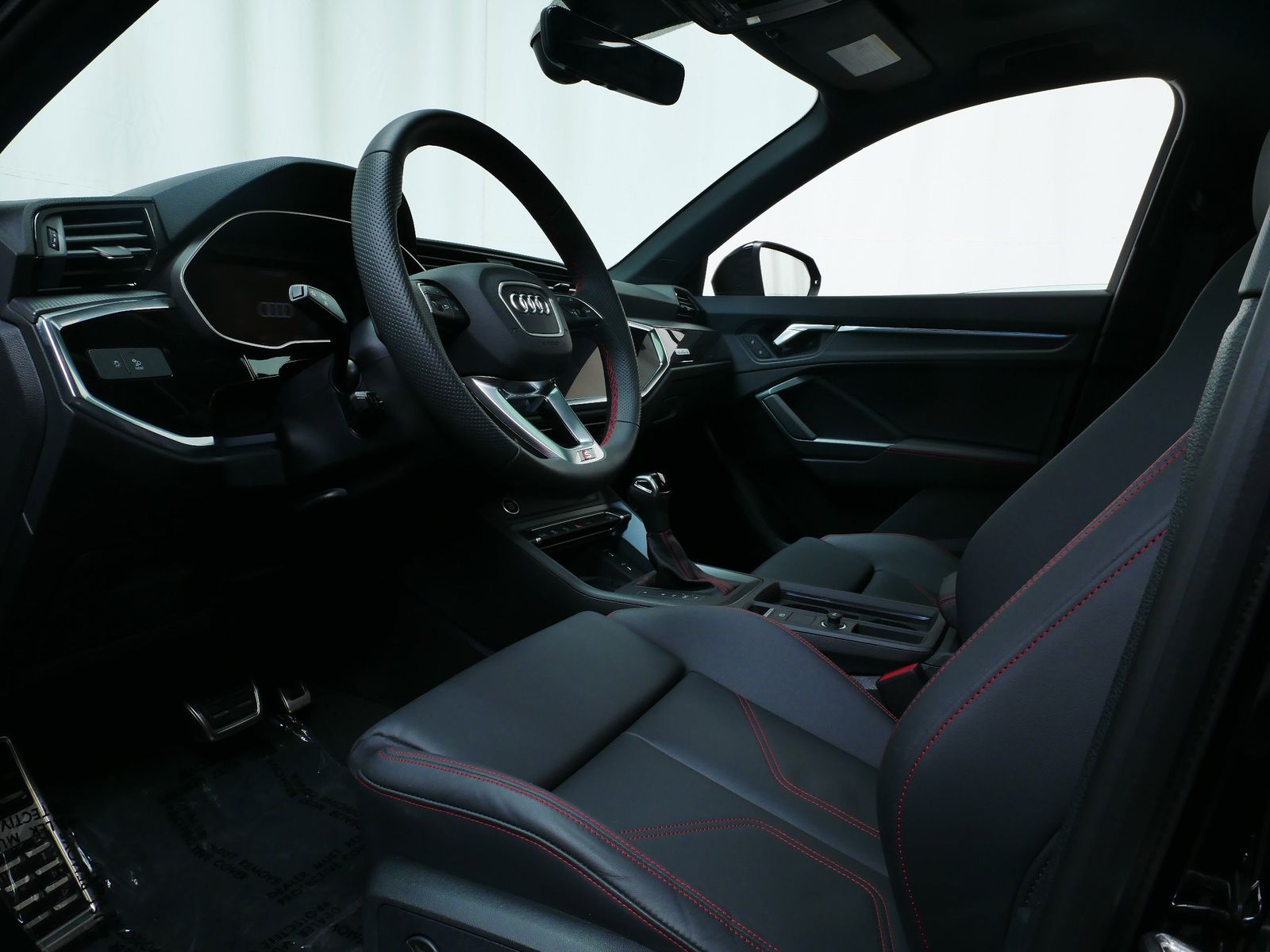 Thumbnail: 2025 Audi Q3 - 2