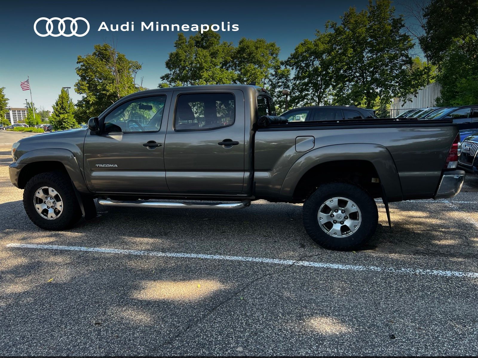 Thumbnail: 2014 Toyota Tacoma - 10