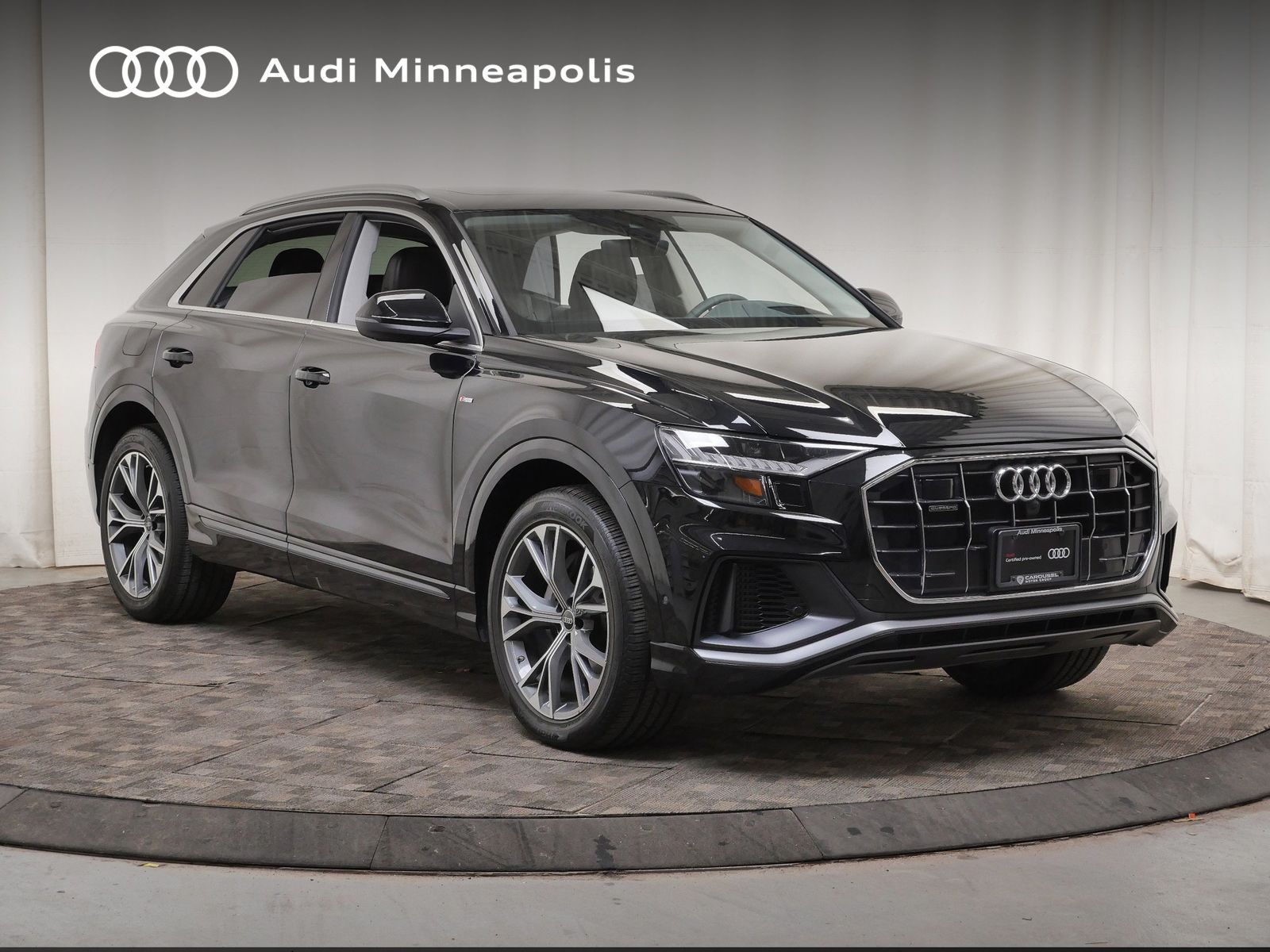 Thumbnail: 2023 Audi Q8 - 11