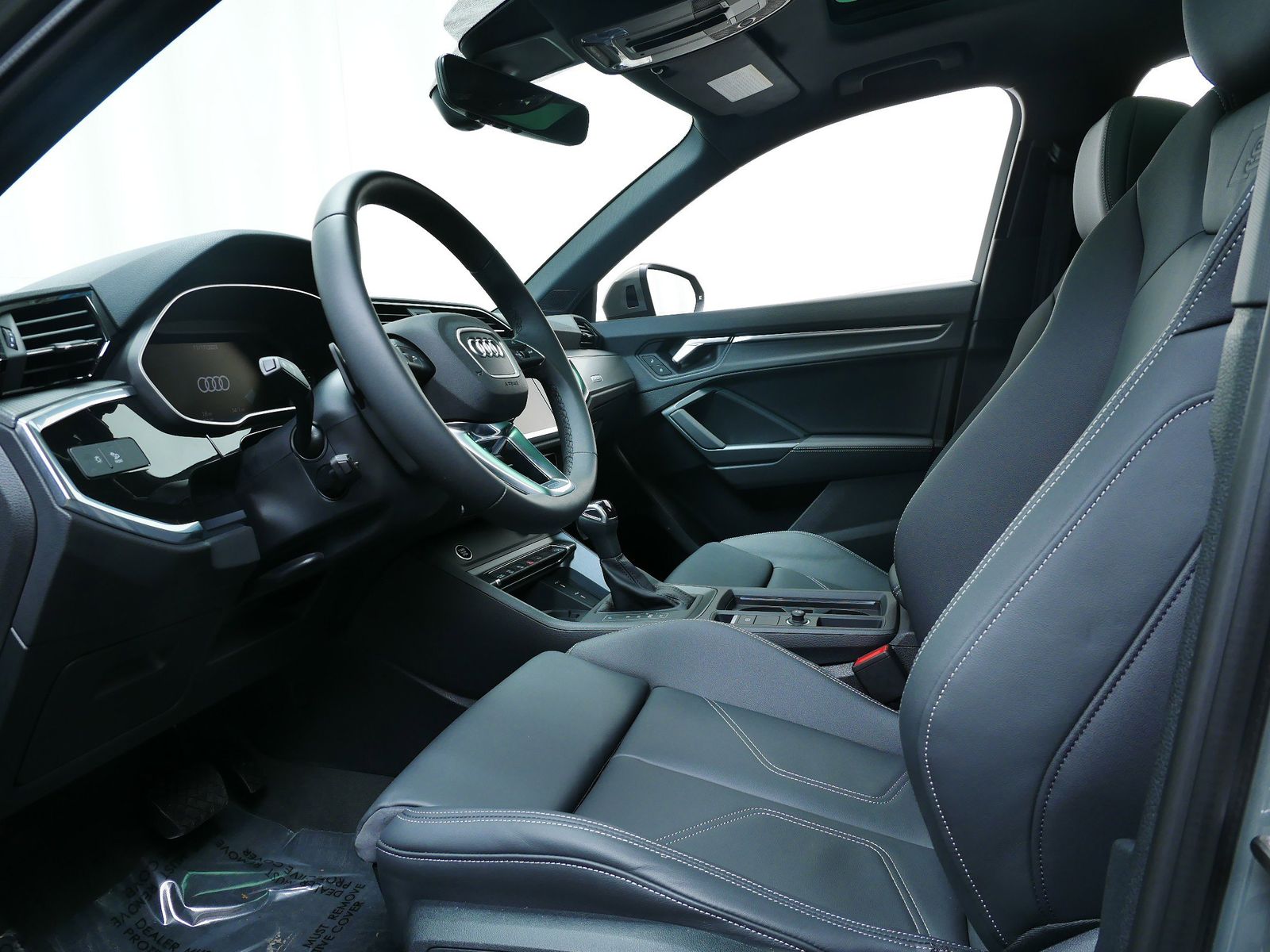 Thumbnail: 2025 Audi Q3 - 2