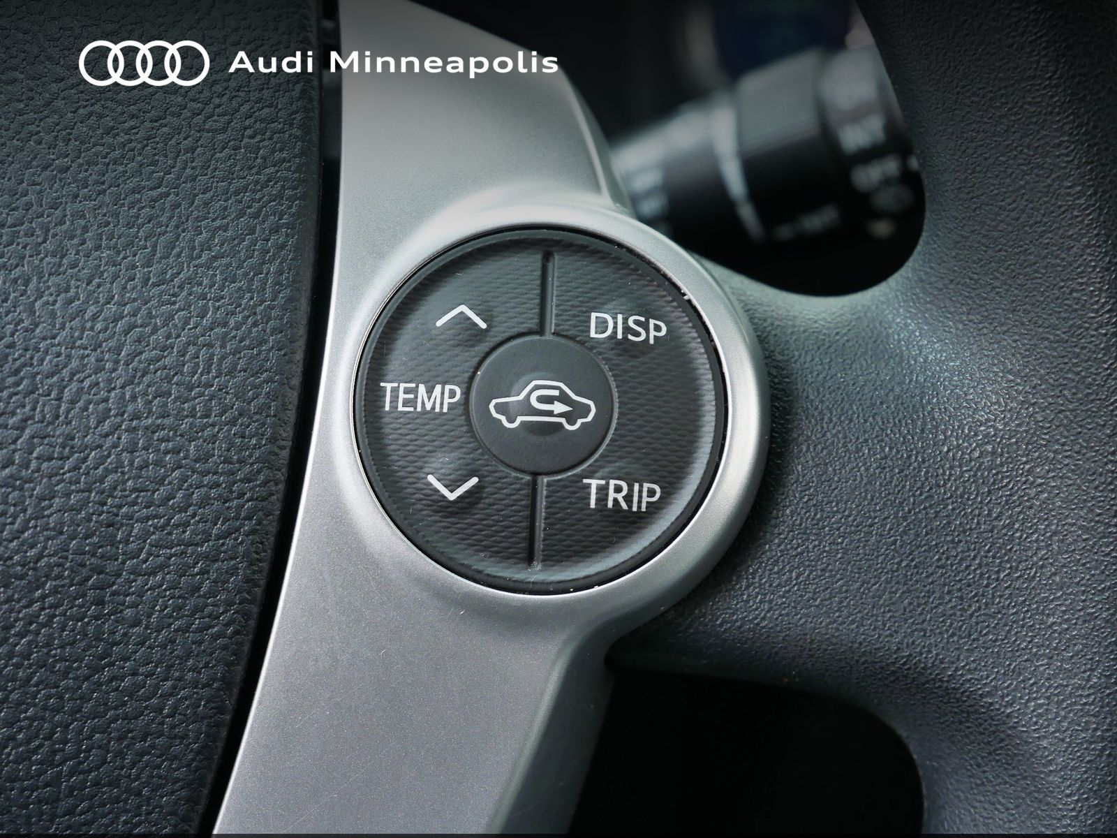 Thumbnail: 2015 Toyota Prius c - 18