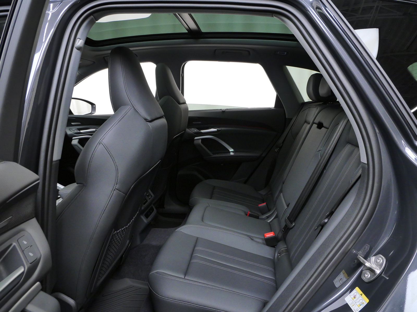 Thumbnail: 2026 Audi Q5 - 13