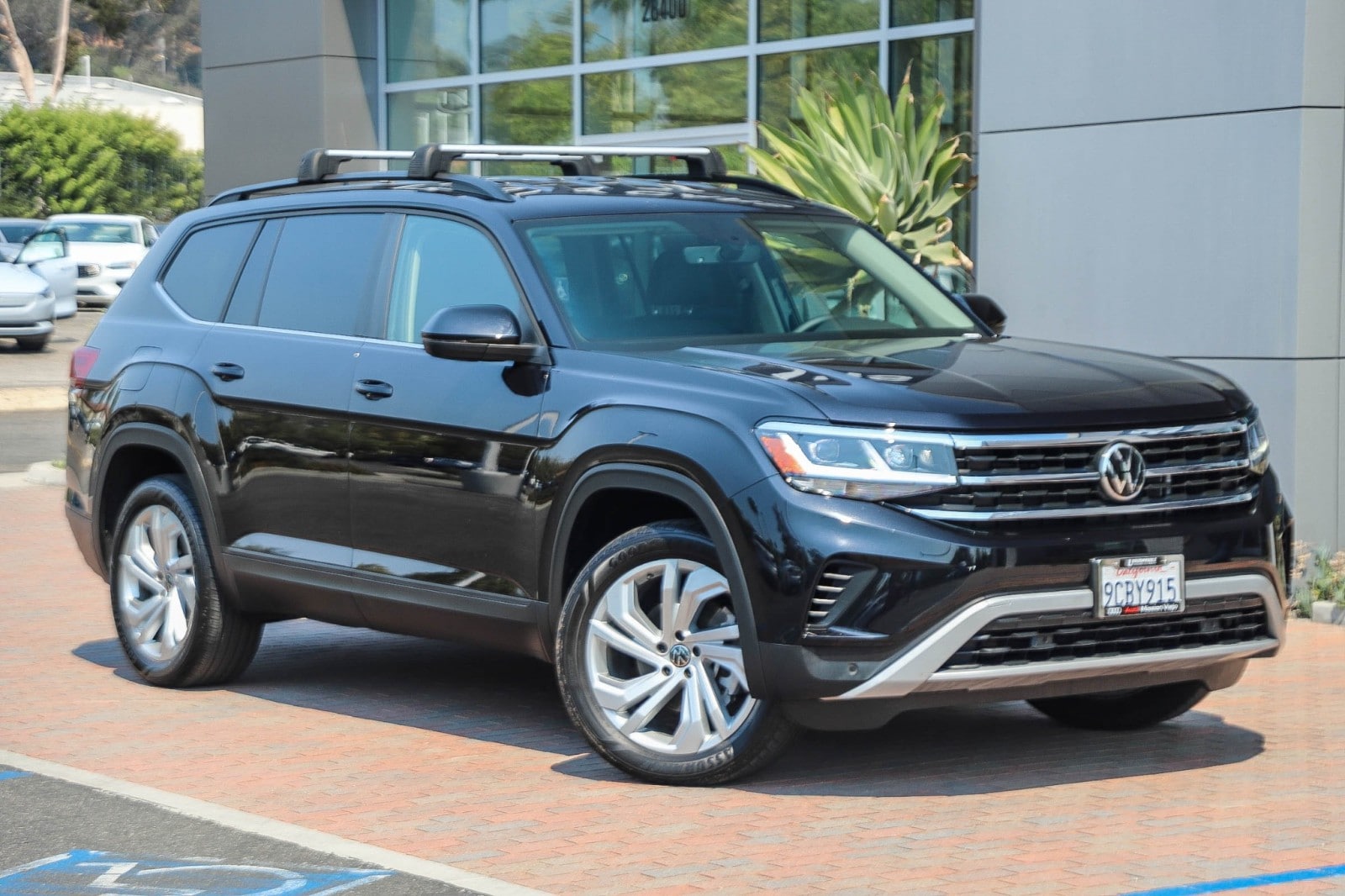 Used 2022 Volkswagen Atlas SE w/Tech with VIN 1V2HR2CA8NC536787 for sale in Mission Viejo, CA