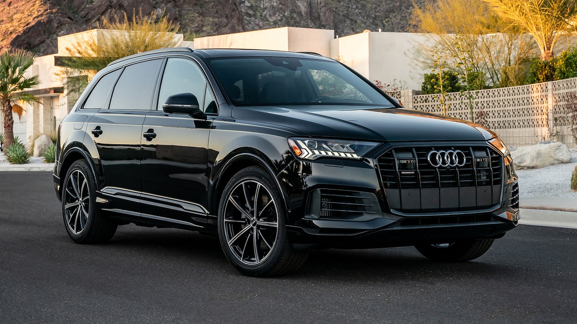 2020-Audi-Q7-11.jpg