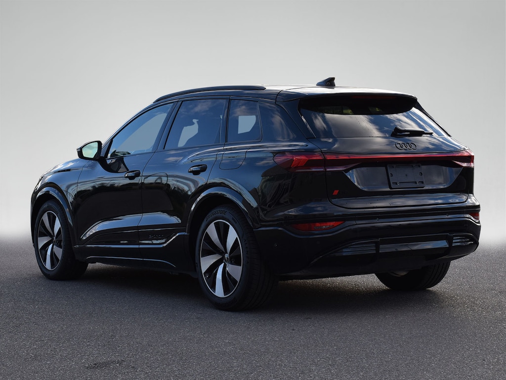 Certified 2025 Audi Technik SUV