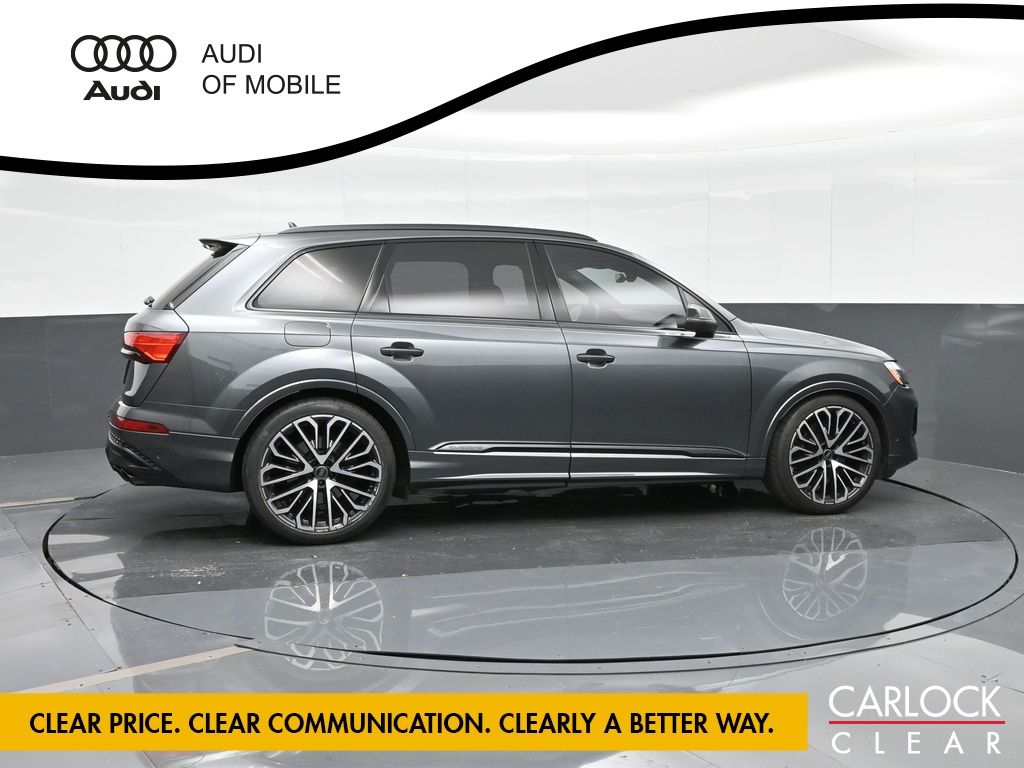 2025 Audi SQ7 Premium Plus photo 2