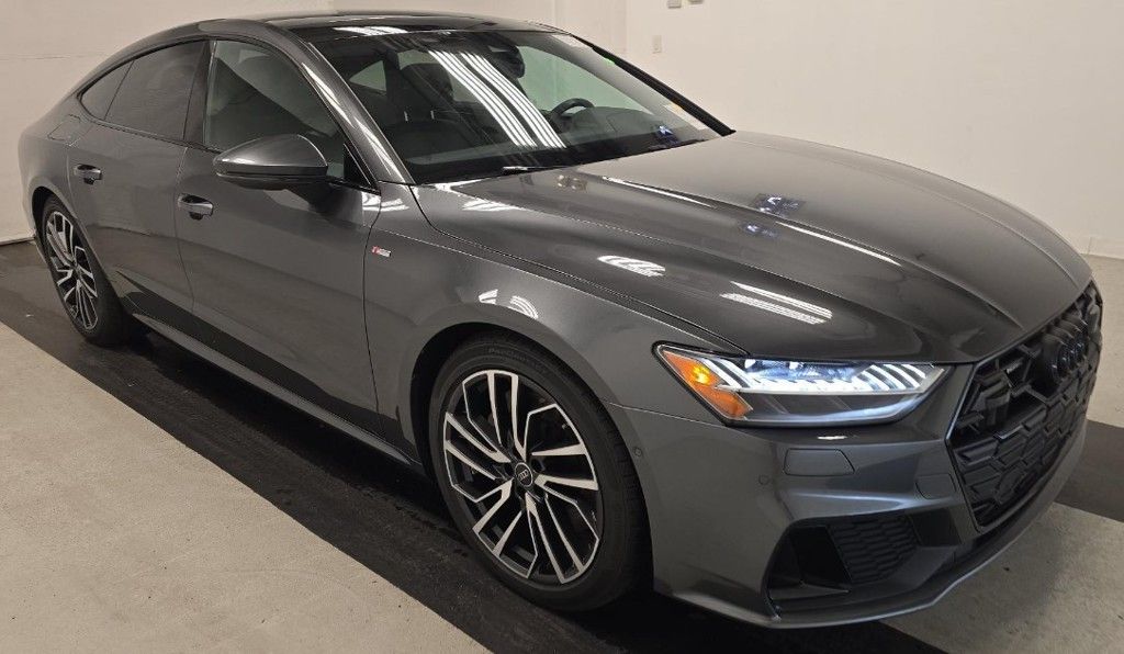2024 Audi A7 55 Premium Plus photo 2