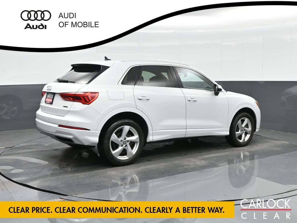 2020 Audi Q3 Premium photo 2