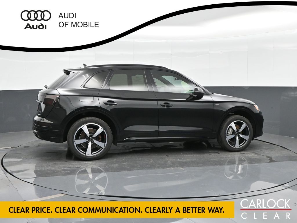 2023 Audi Q5 45 S line Premium photo 2