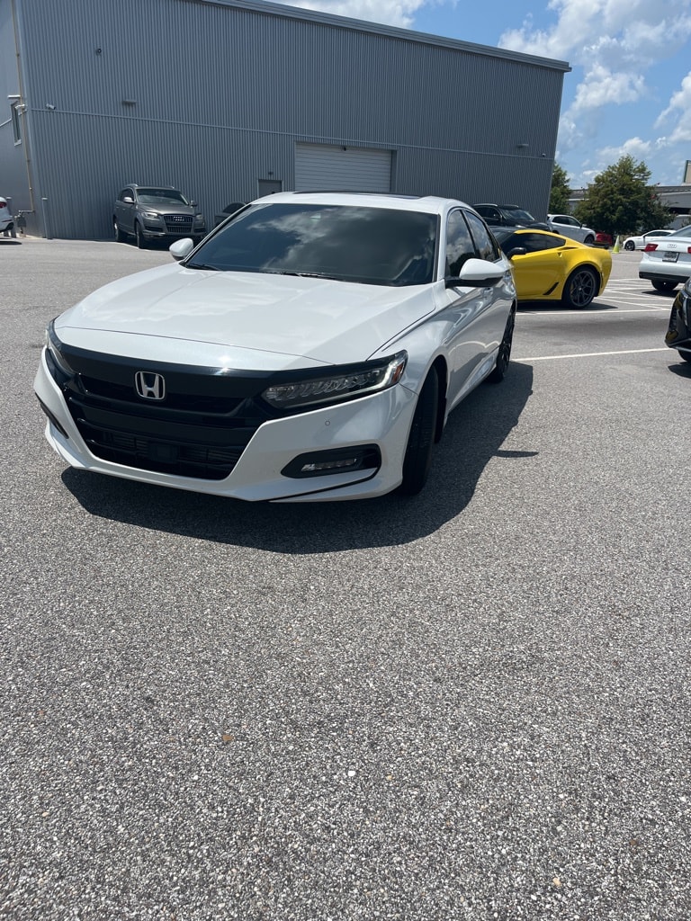 Used 2018 Honda Accord Touring with VIN 1HGCV2F99JA031261 for sale in Mobile, AL