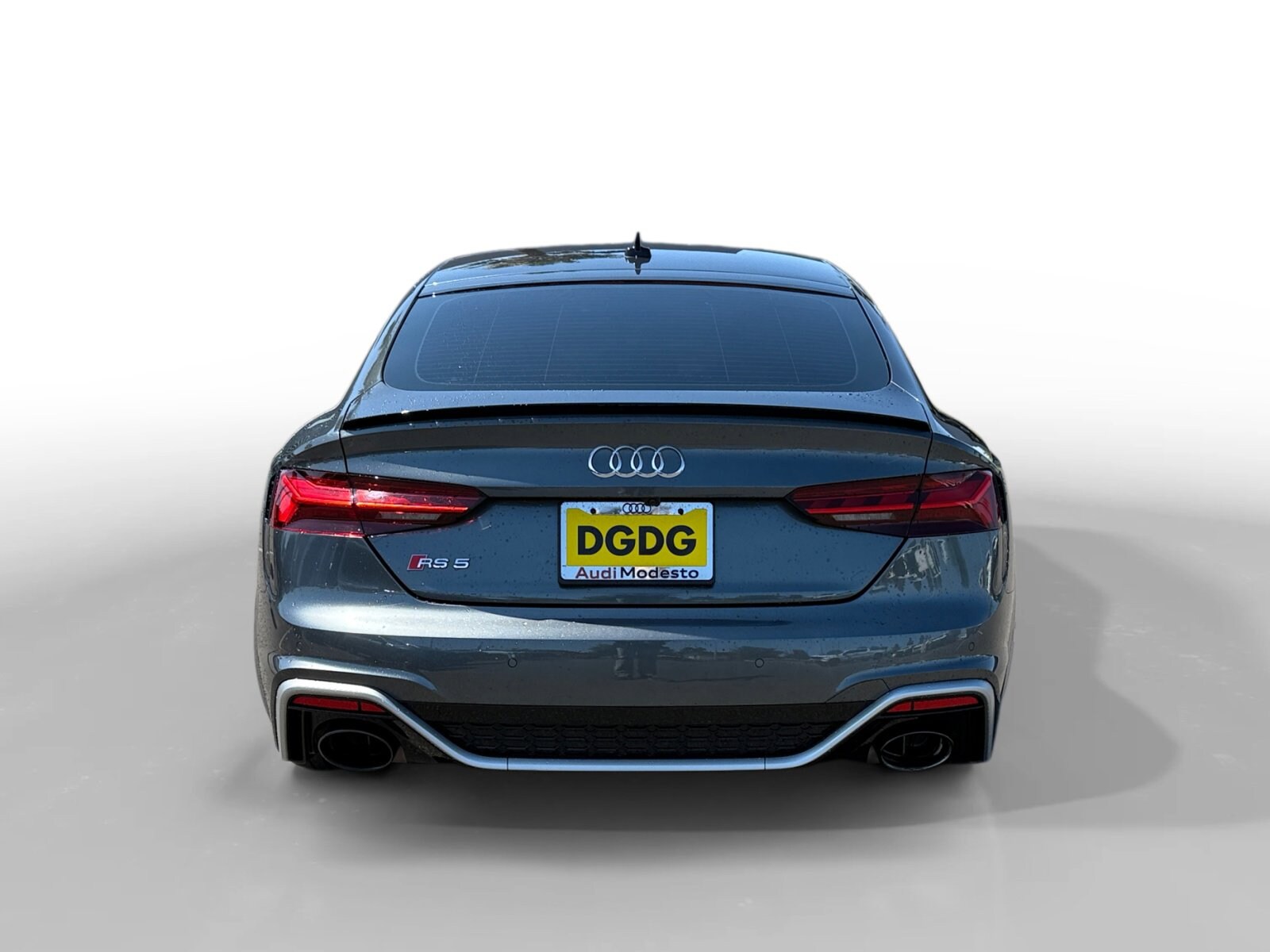 2023 Audi RS 5 photo 4