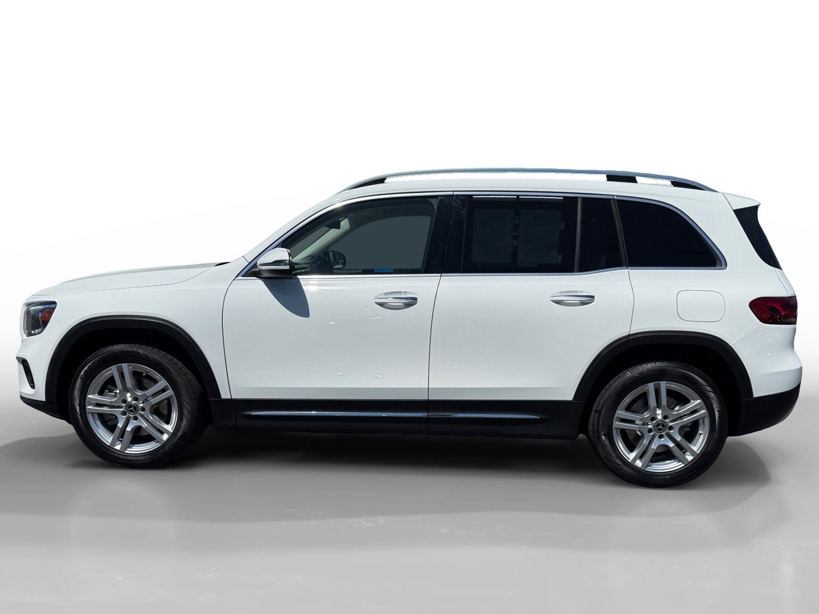 2021 Mercedes Benz GLB 250 photo 2