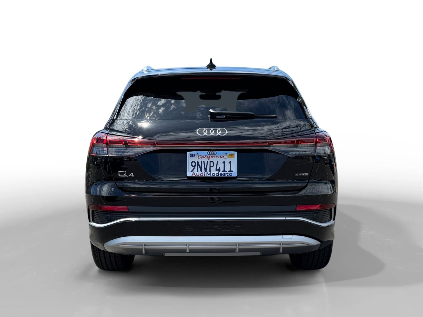 2024 Audi Q4 E-tron Premium Plus 55 photo 4