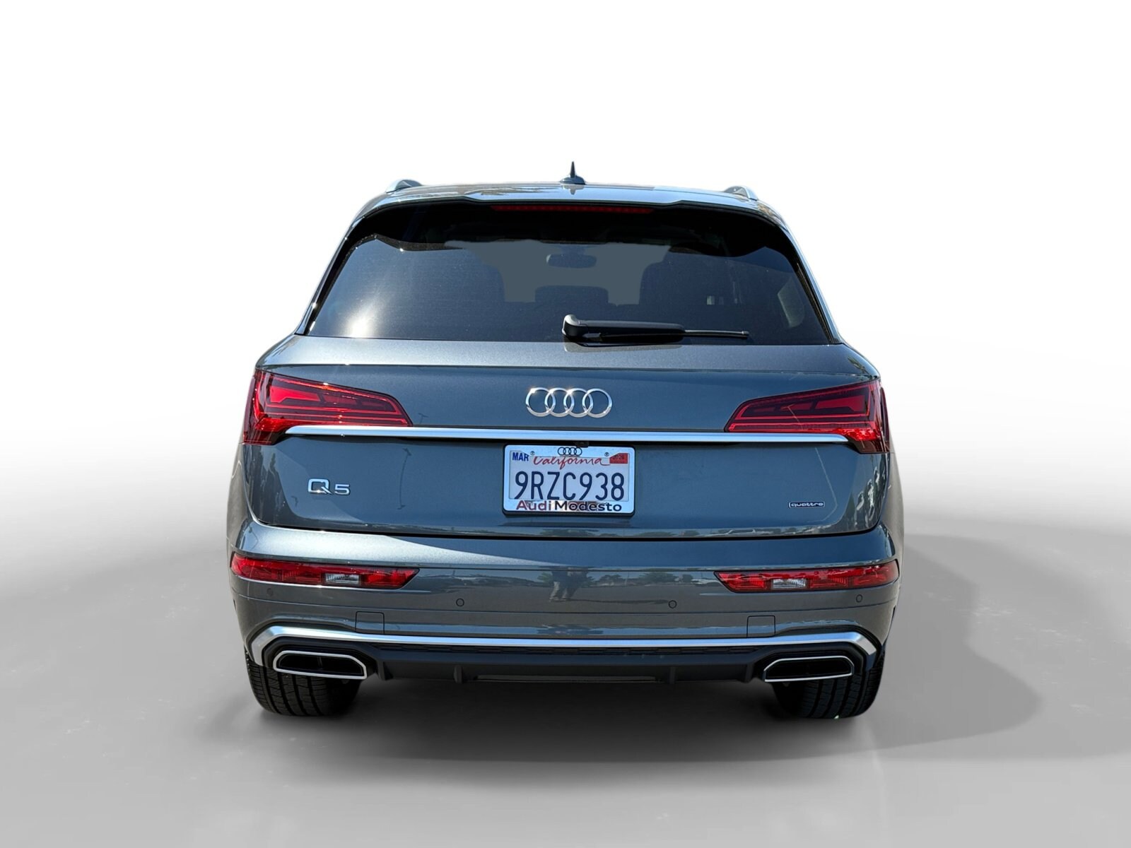 2025 Audi Q5 45 S line Premium Plus photo 4