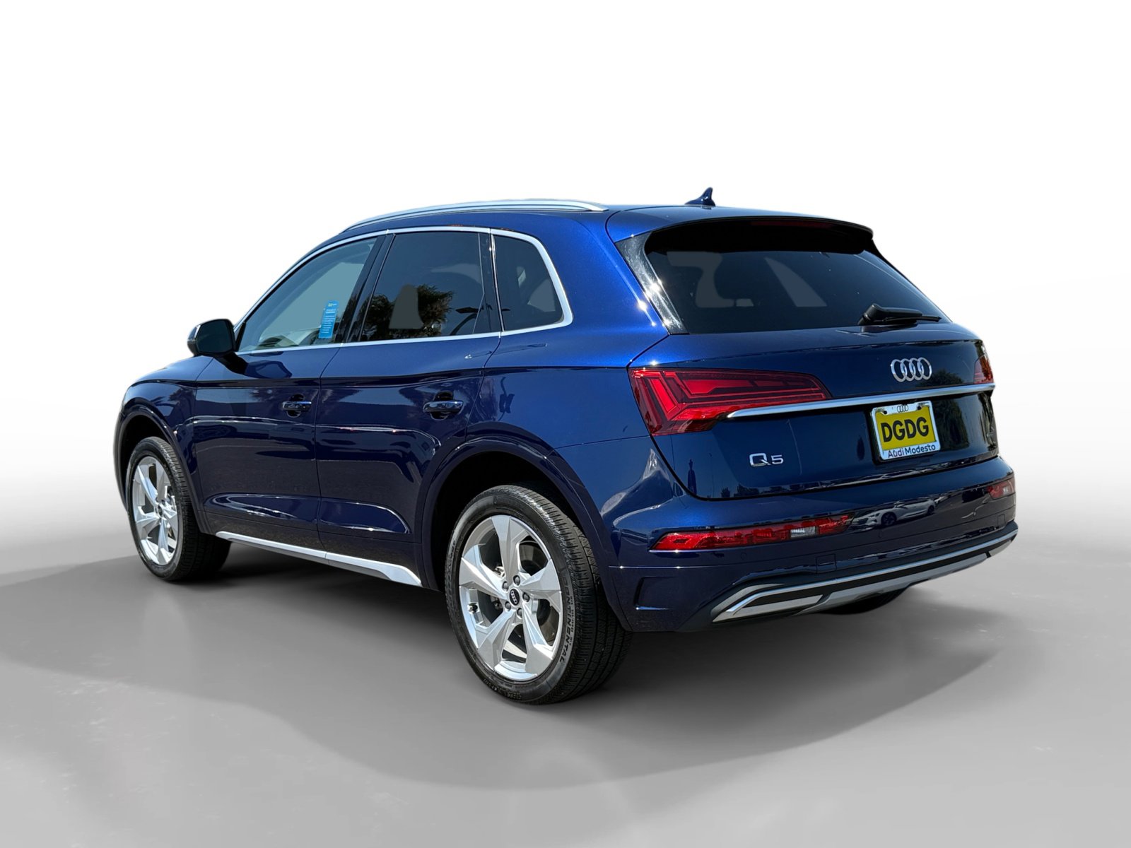 2021 Audi Q5 45 Premium Plus photo 3