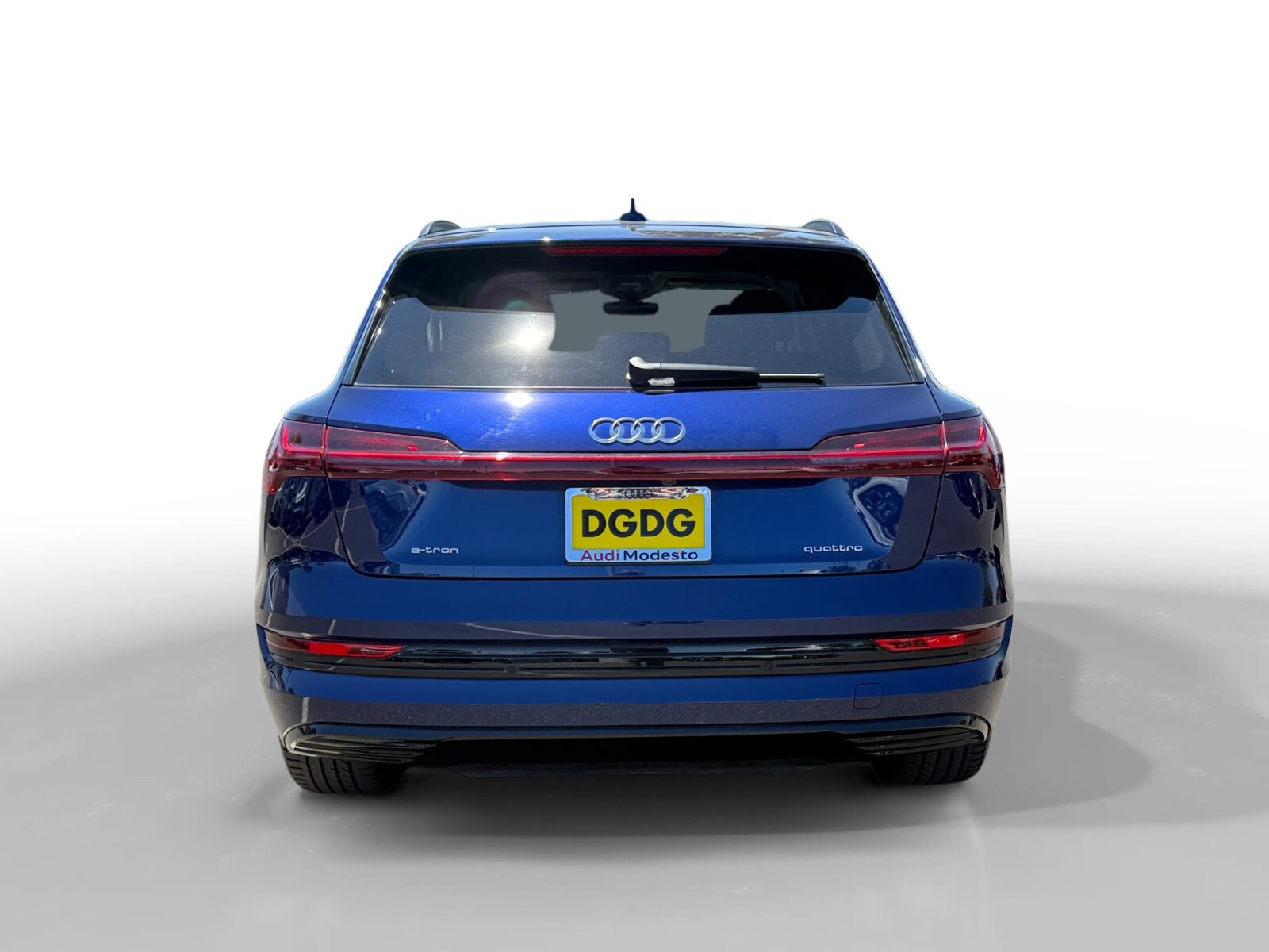 2021 Audi e-tron Premium photo 4