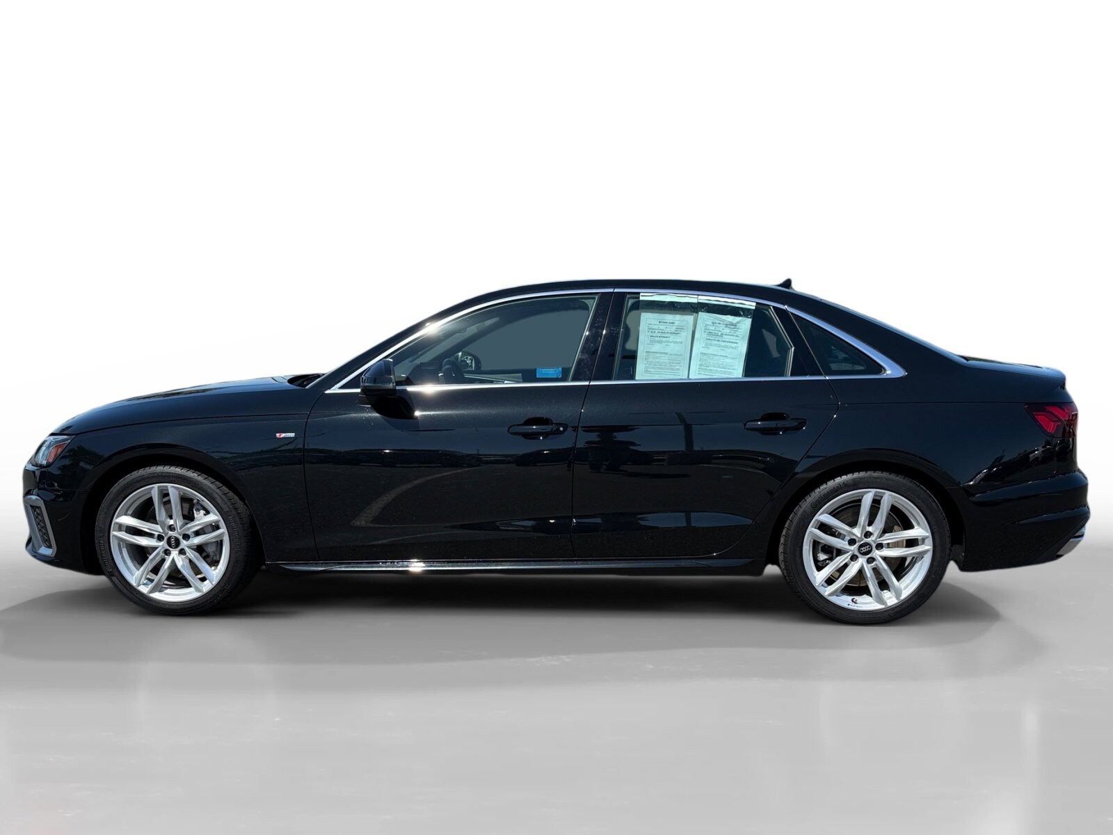 2024 Audi A4 45 S line Premium Plus photo 2