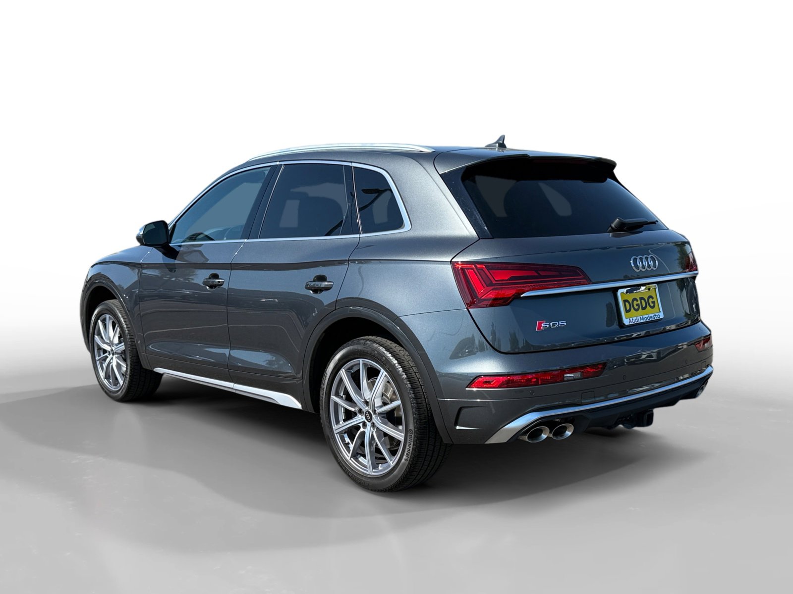 2023 Audi SQ5 Premium Plus photo 3