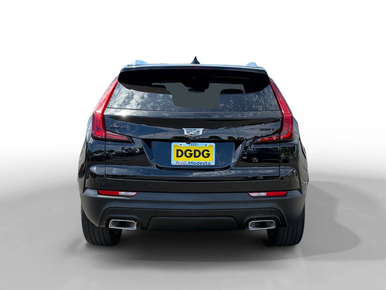 2023 Cadillac XT4 Luxury photo 4