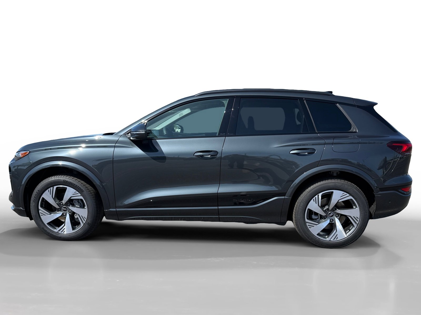 2025 Audi Q6 E-tron Premium Plus photo 2