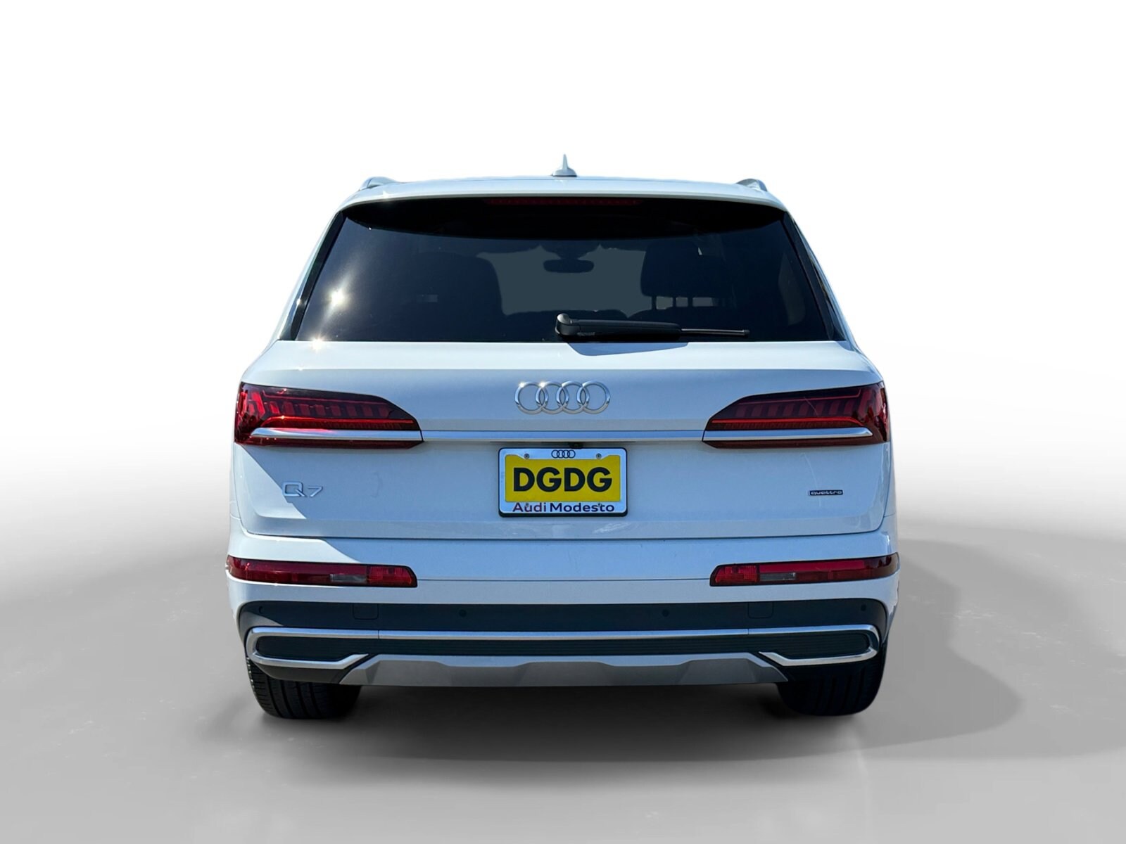 2022 Audi Q7 55 Premium photo 4