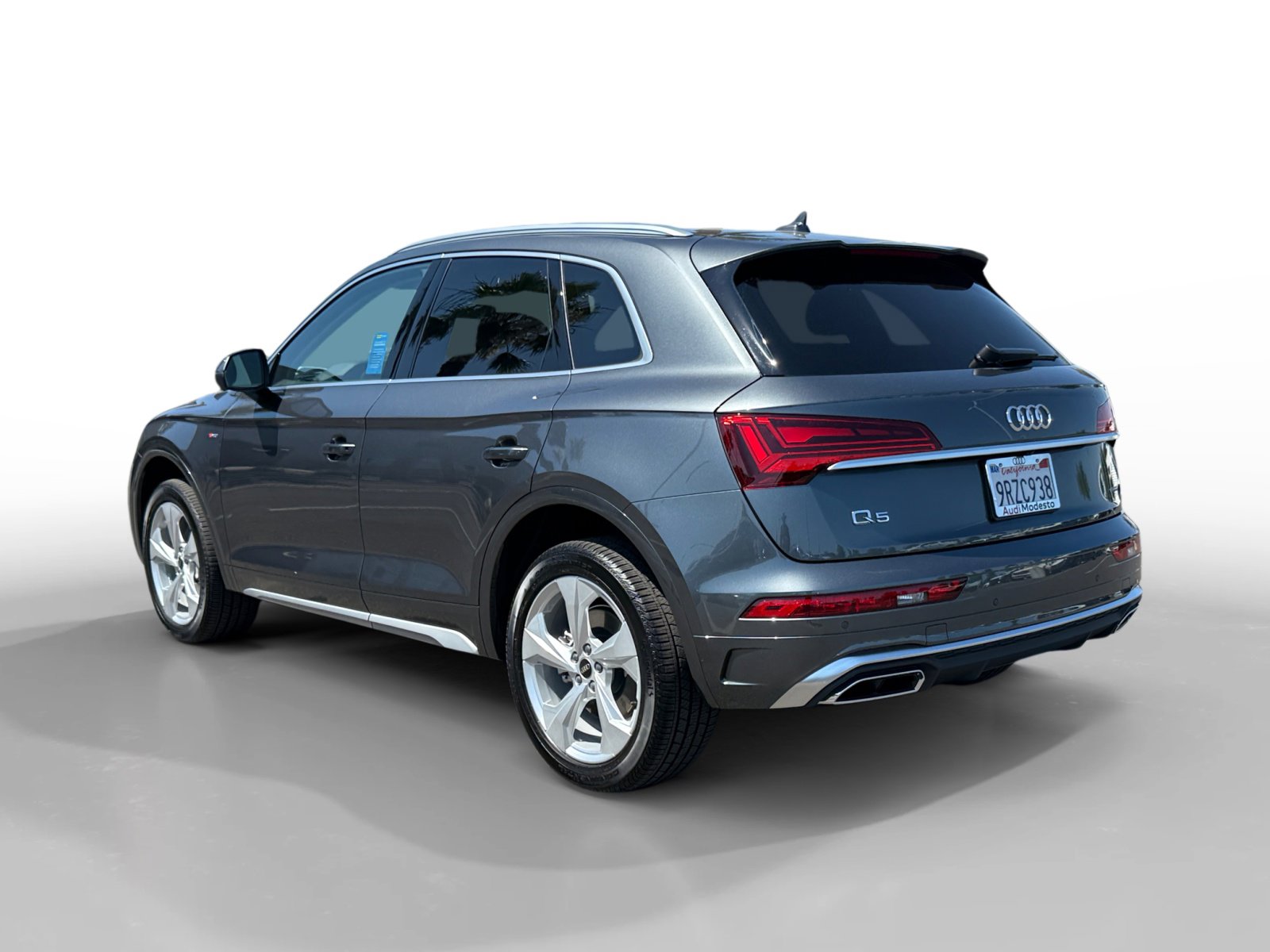2025 Audi Q5 45 S line Premium Plus photo 3