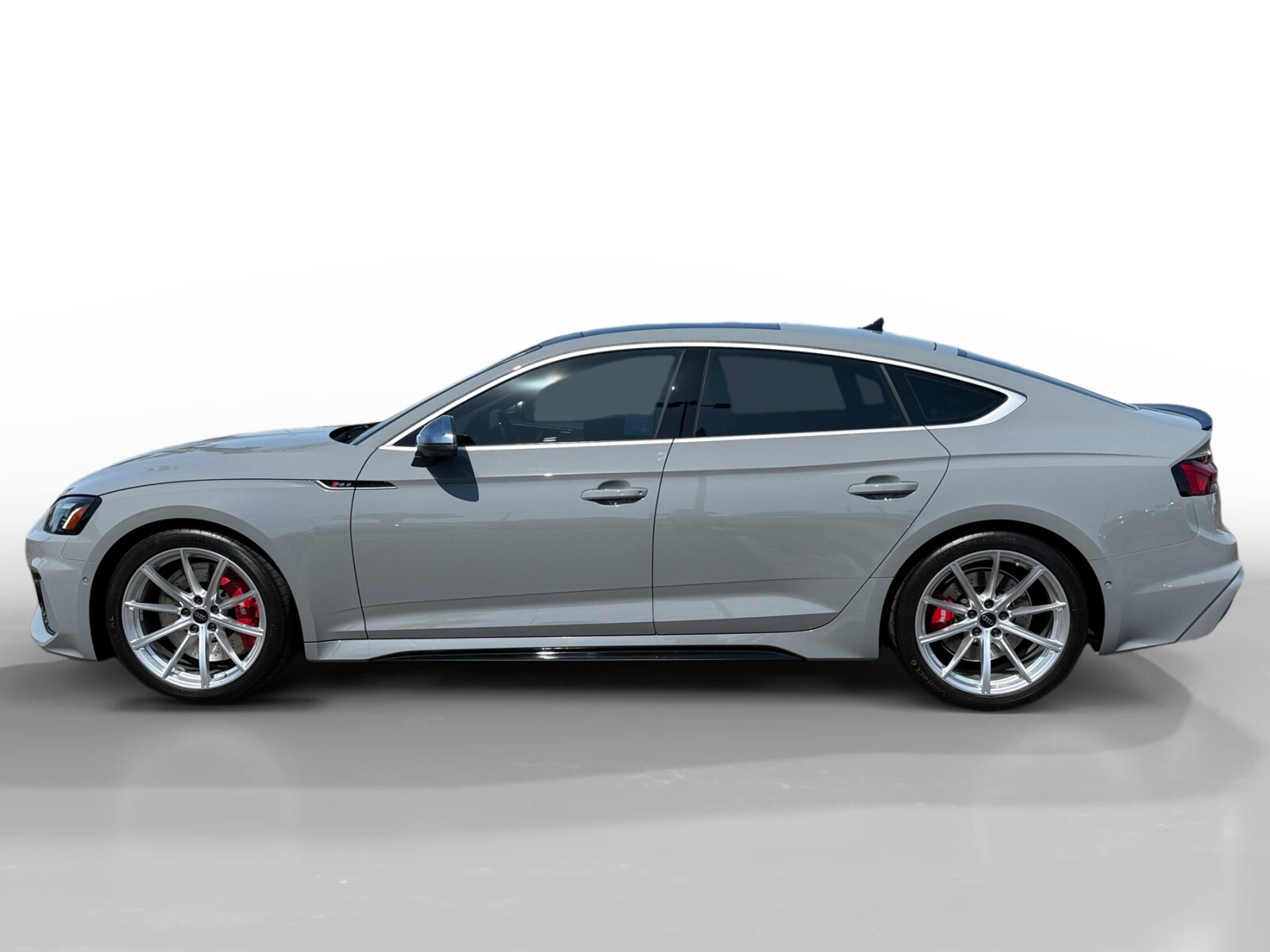 2024 Audi RS 5 photo 2