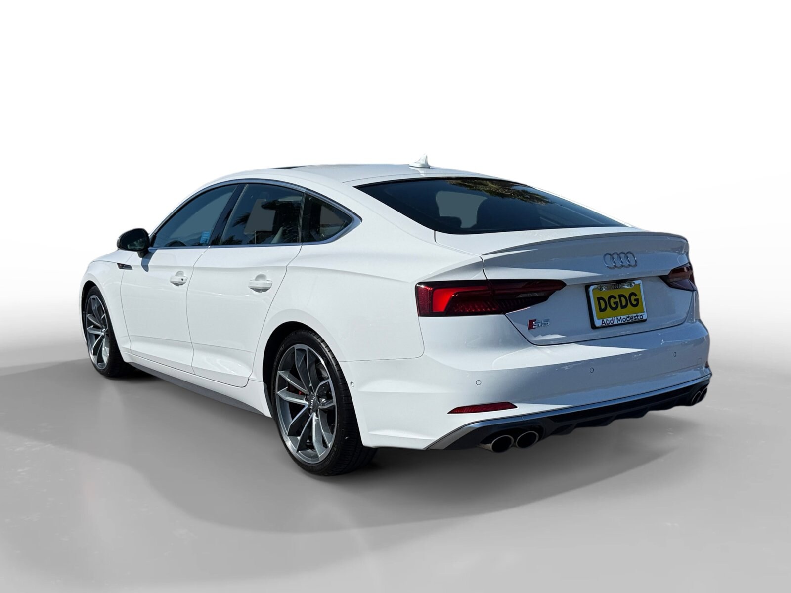 2019 Audi S5 Prestige photo 3