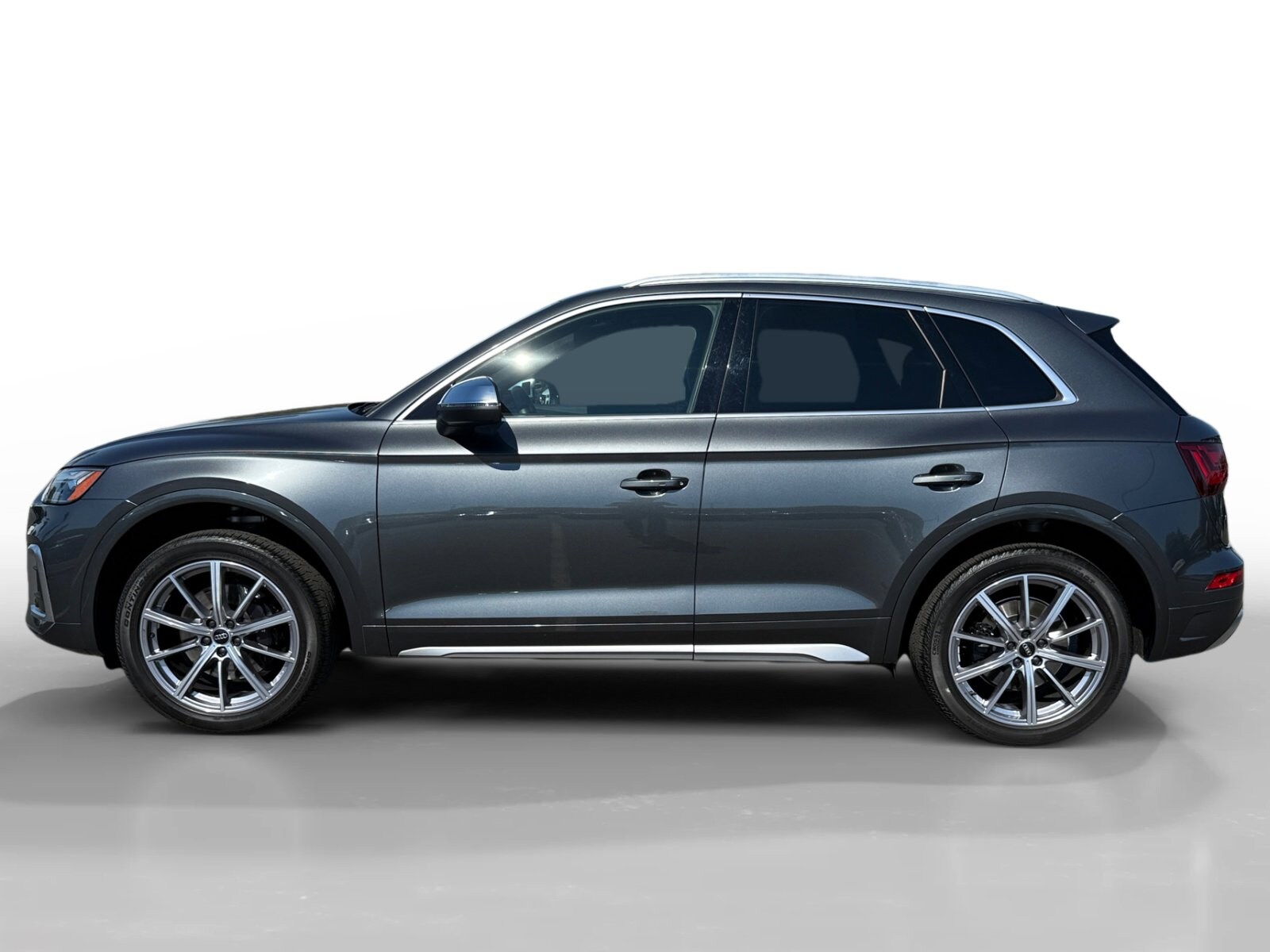 2023 Audi SQ5 Premium Plus photo 2
