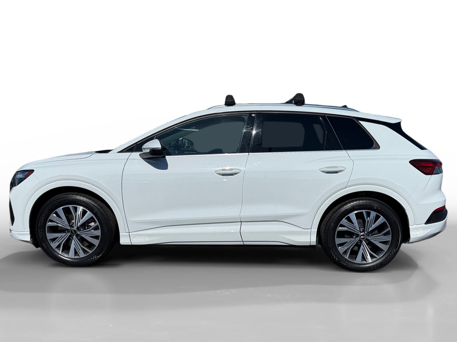 2023 Audi Q4 40 E-tron Premium photo 2