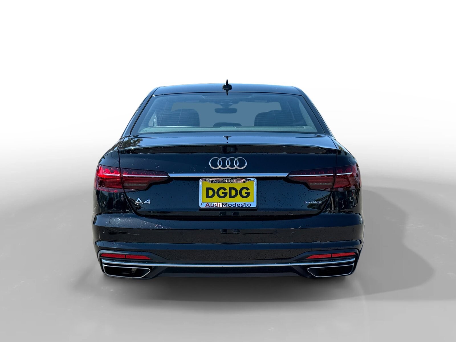 2024 Audi A4 45 S line Premium Plus photo 4
