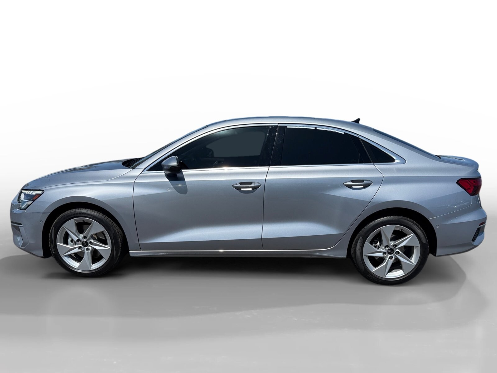 2023 Audi A3 40 Premium Plus photo 2