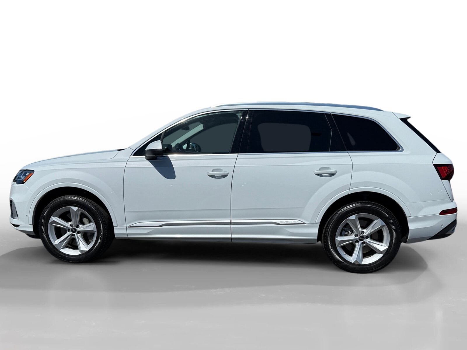 2022 Audi Q7 55 Premium photo 2
