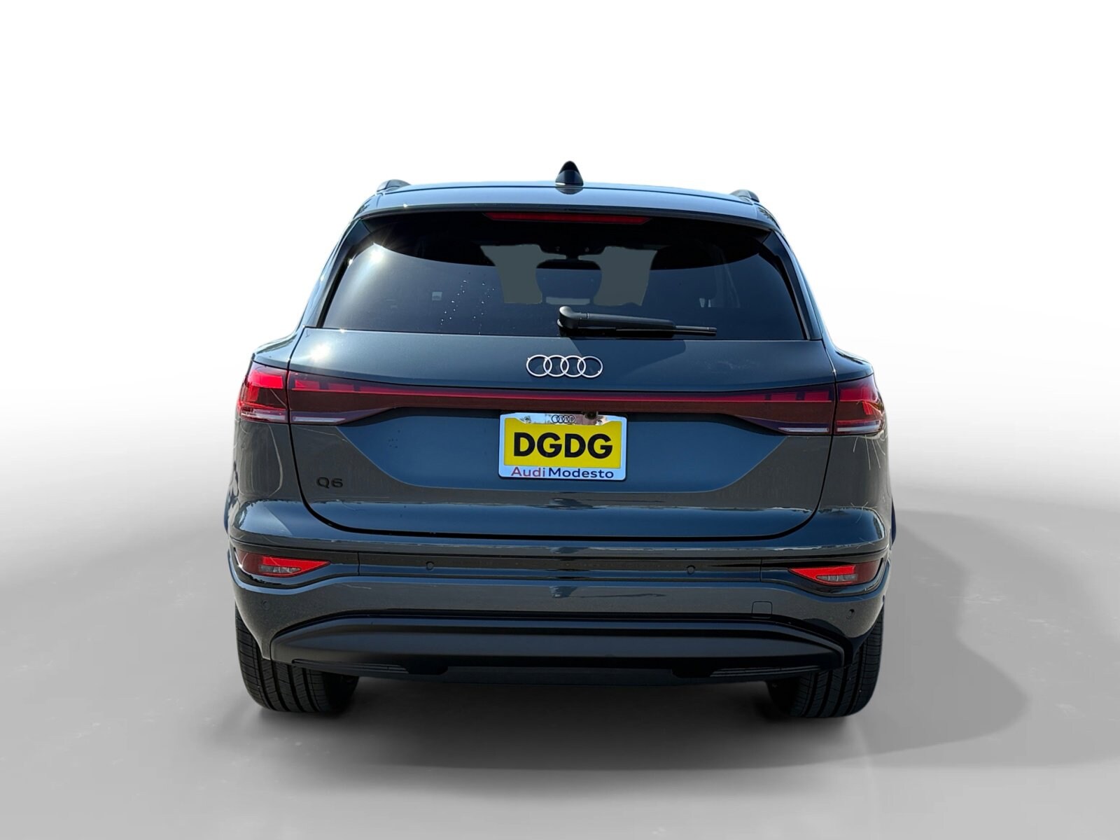 2025 Audi Q6 E-tron Premium Plus photo 4