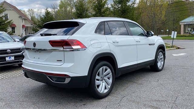 Used 2022 Volkswagen Atlas Cross Sport SE w/Tech with VIN 1V2HE2CA9NC211805 for sale in Mohegan Lake, NY