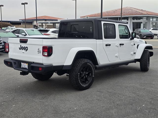2021 Jeep Gladiator Willys photo 2