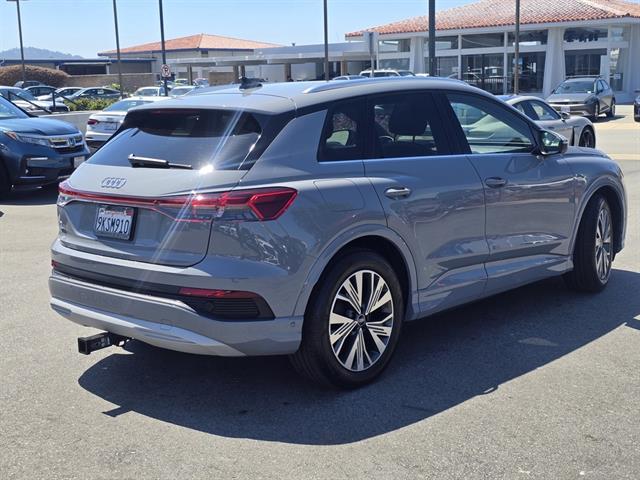 2024 Audi Q4 E-tron Premium Plus 40 photo 4