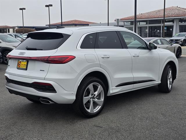 2025 Audi Q5 2.0T Premium Plus photo 3
