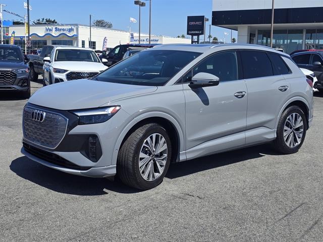 2024 Audi Q4 E-tron Premium Plus 40 photo 3