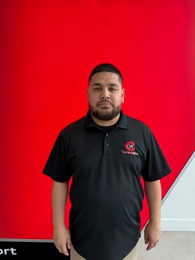 Staff member Anthony Cabrera from ID_007259e451be