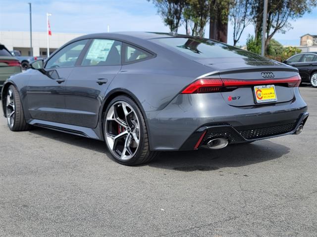 2024 Audi RS 7 Performance photo 3