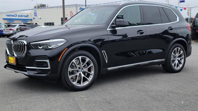 Used 2022 BMW X5 40i with VIN 5UXCR6C07N9M36444 for sale in Seaside, CA