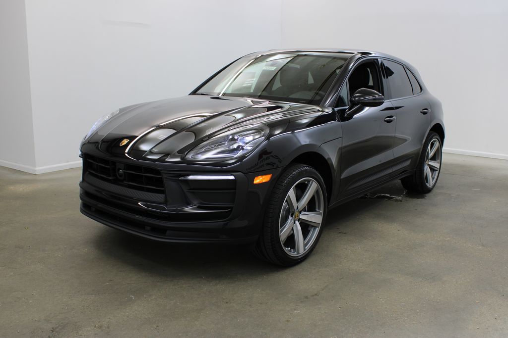 2025 Porsche Macan