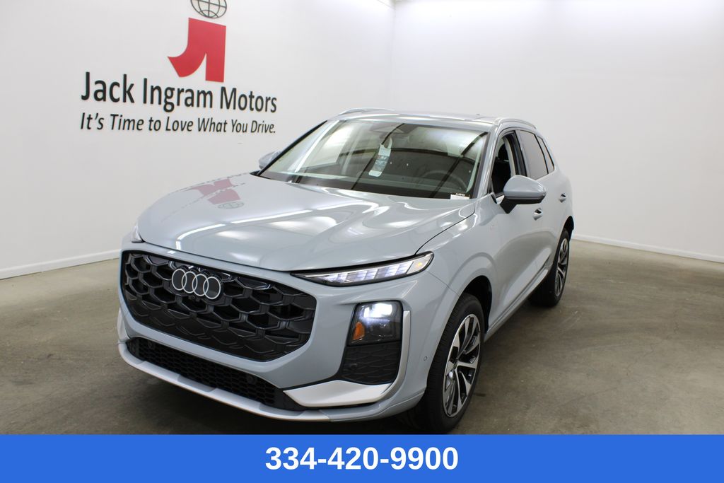 2026 Audi Q3 S line quattro's photo