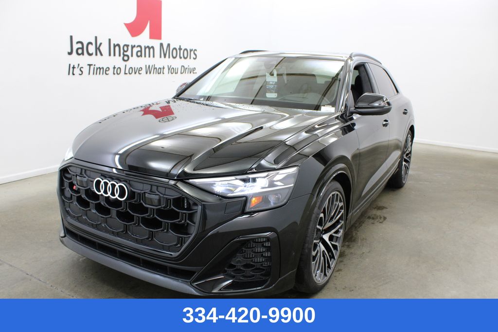 2026 Audi SQ8 Prestige quattro's photo