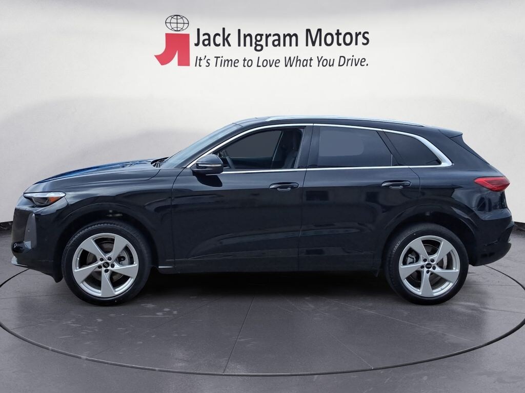 Certified 2025 Audi Q5 2.0T Premium SUV